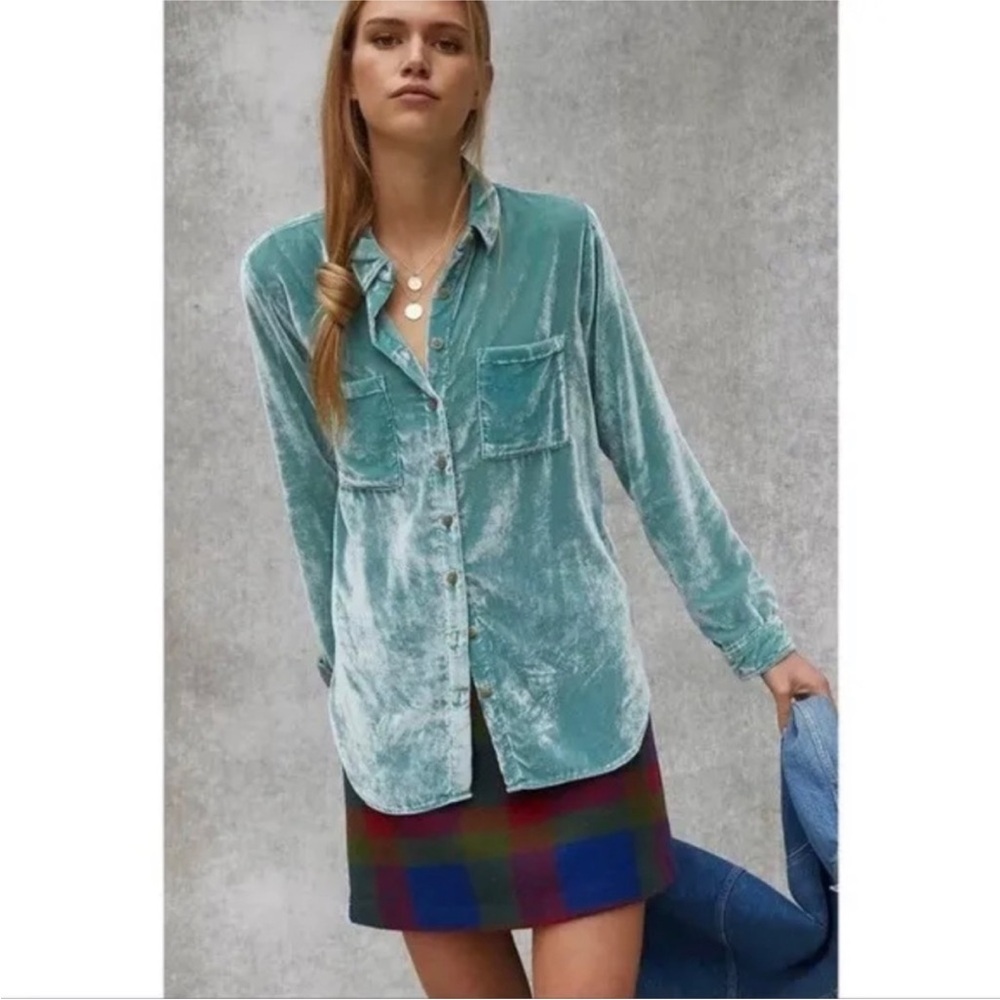 Anthropologie Pilcro Velvet Button-Up Long Sleeve Relaxed Shirt in Teal. Size 4.